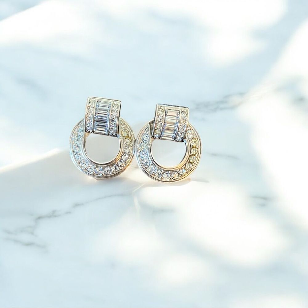 Vintage Avon Elegant Silver plated 1985 “City Lights” Women's Earrings